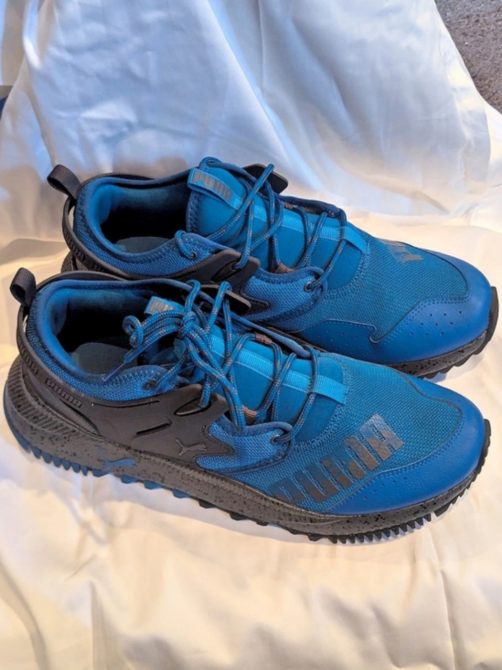 PUMA Athletic Shoes Blue & Black